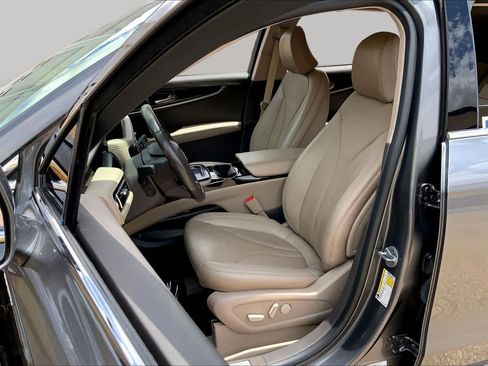 Used 2022 Lincoln Nautilus Reserve AWD/4WD image 8