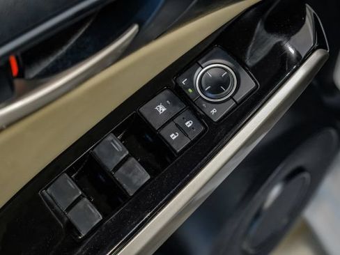 Used 2017 Lexus IS 200t w/ Premium Package RWD image 50