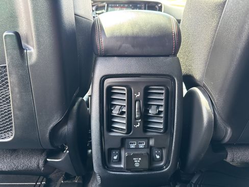 Used 2023 Dodge Durango R/T AWD/4WD image 8