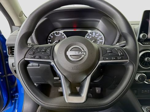 Used 2025 Nissan Sentra SV FWD image 14