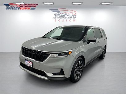 Used 2022 Kia Carnival EX