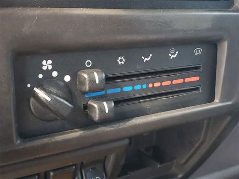 Used 1998 Jeep Wrangler Sport image 25