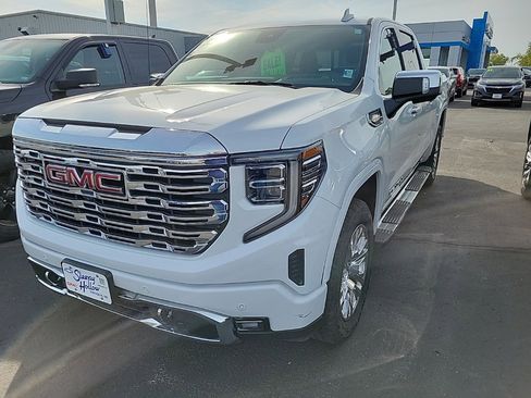 Used 2022 GMC Sierra 1500 Denali w/ Technology Package image 1