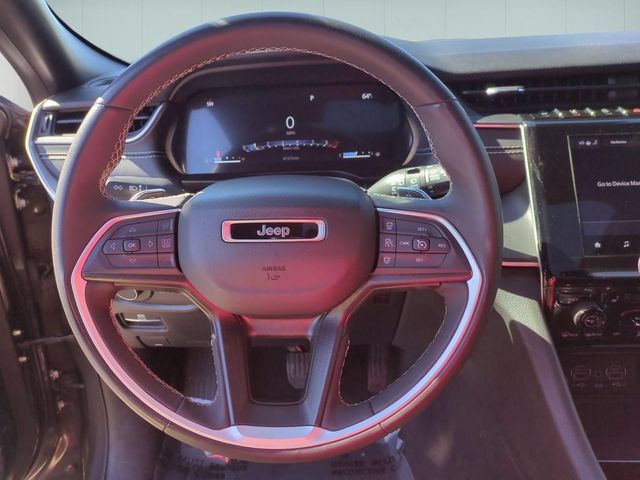 Used 2023 Jeep Grand Cherokee Altitude AWD/4WD image 18