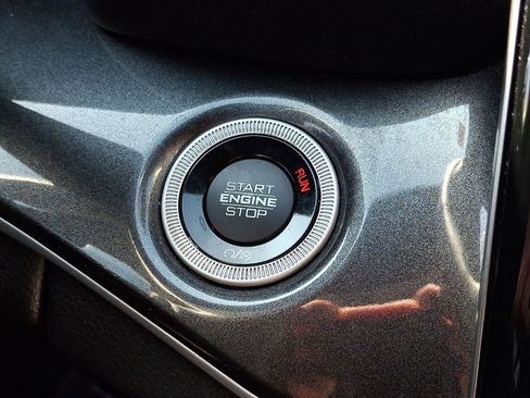 Used 2022 Jeep Grand Cherokee L Laredo image 25