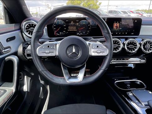Used 2023 Mercedes-Benz CLA 250 image 8