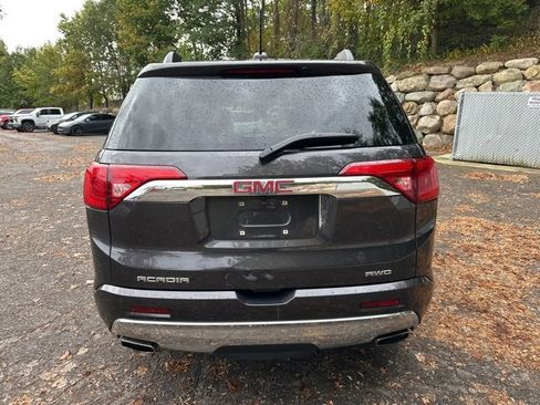 Used 2017 GMC Acadia Denali w/ Technology Package image 4