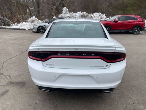 Used 2019 Dodge Charger SXT w/ Plus Group image 6