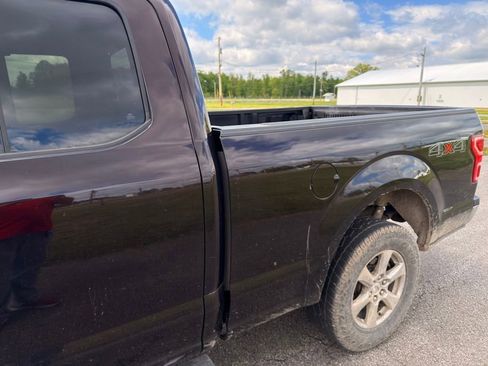 Used 2019 Ford F150 XLT w/ Equipment Group 302A Luxury AWD/4WD image 12