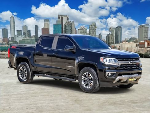 Used 2021 Chevrolet Colorado Z71 w/ Safety Package RWD image 3