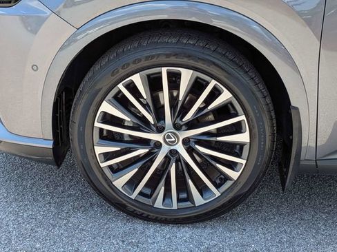 Used 2023 Lexus RX 350 Premium Plus w/ Cold Area Package FWD image 14