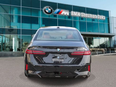 New 2026 BMW 540i xDrive w/ M Sport Package image 5
