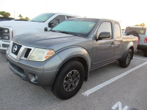 Used 2016 Nissan Frontier Desert Runner image 3