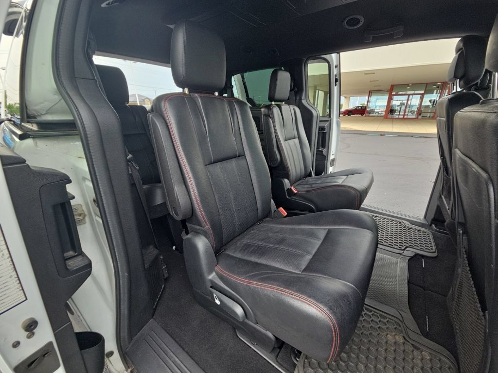 Used 2020 Dodge Grand Caravan GT FWD image 17