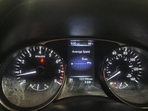 Used 2015 Nissan Rogue SV image 23