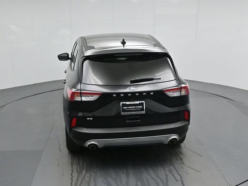 Certified 2022 Ford Escape SE image 41