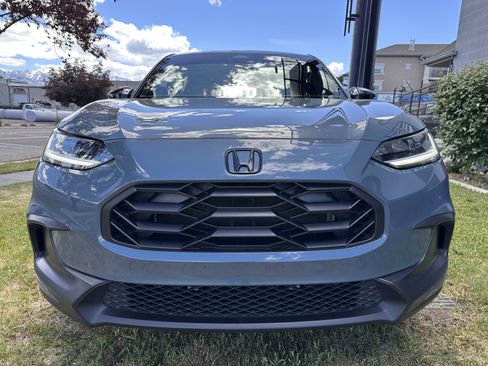 Used 2023 Honda HR-V Sport image 13