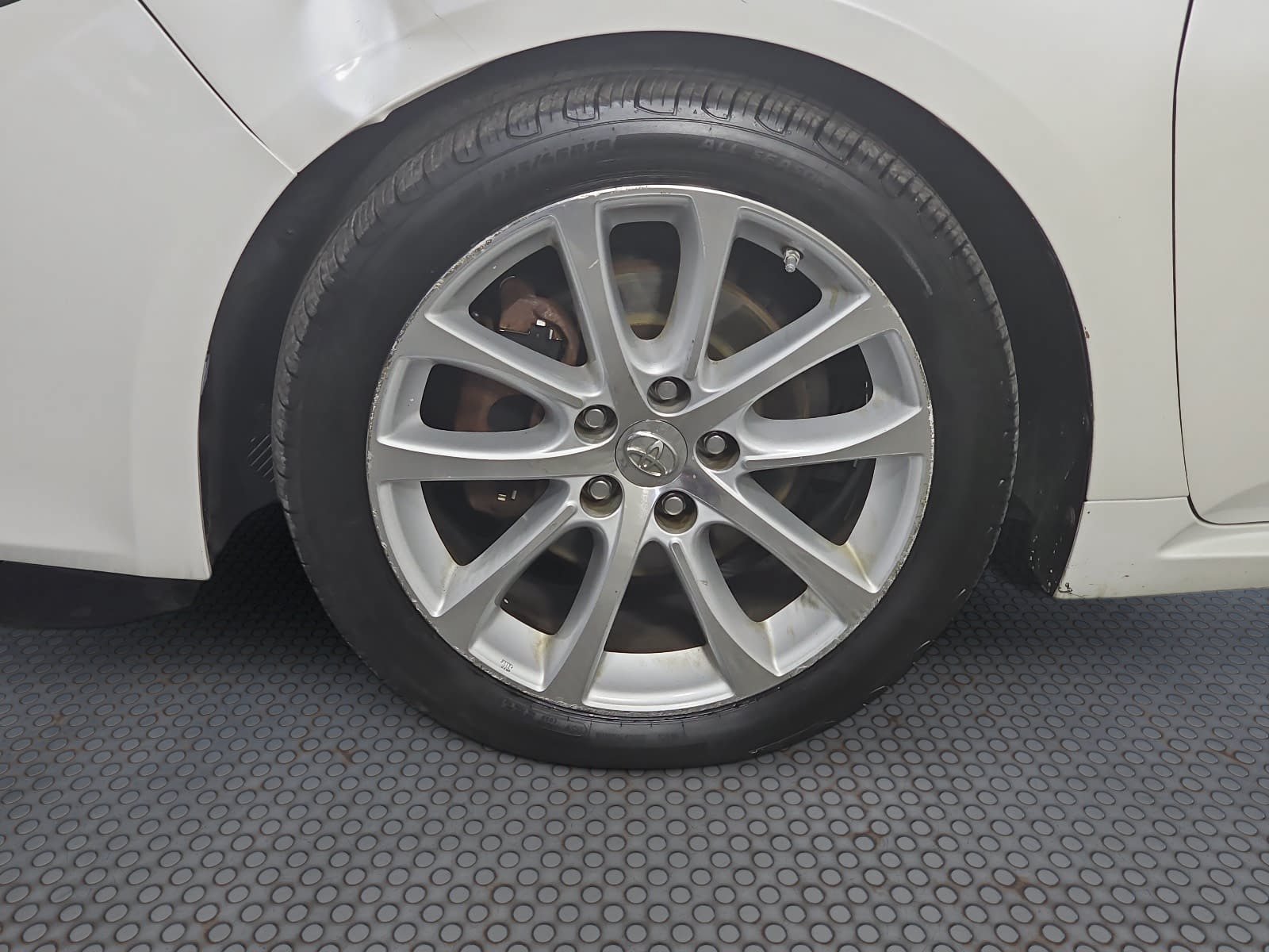 Used 2013 Toyota Avalon XLE Touring FWD image 27