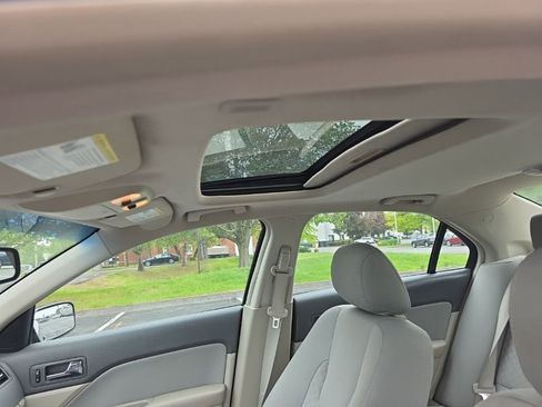 Used 2012 Ford Fusion SE FWD image 23