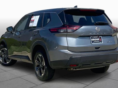 Used 2024 Nissan Rogue SV image 12