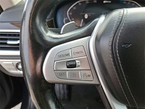 Used 2020 BMW 745e xDrive image 23