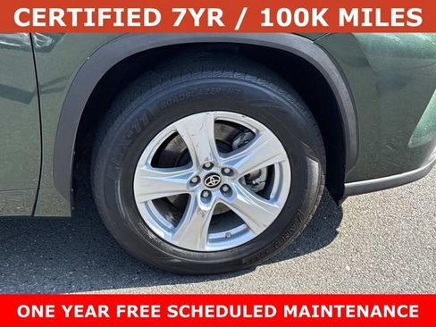 Used 2023 Toyota Highlander LE FWD image 7