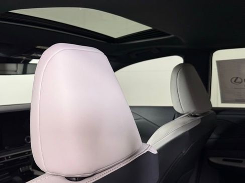 New 2026 Lexus RX 350h image 23