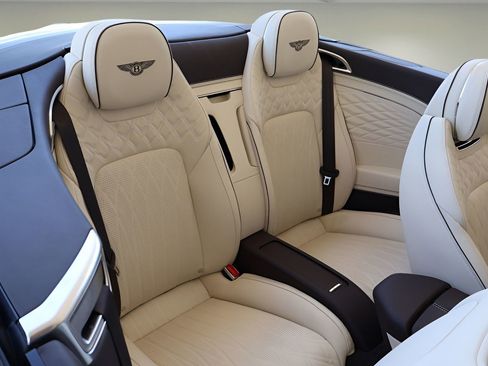 New 2026 Bentley Continental GTC AWD/4WD image 15