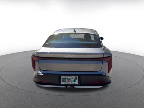 Used 2025 Kia K4 LXS FWD image 12