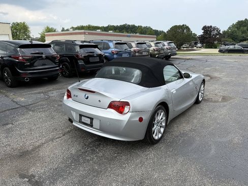 Used 2006 BMW Z4 3.0i RWD image 5