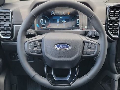 New 2026 Ford Ranger Lariat w/ FX4 Off-Road Package AWD/4WD image 31