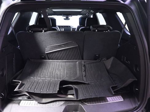 Used 2021 GMC Yukon Denali w/ Denali Premium Package image 19