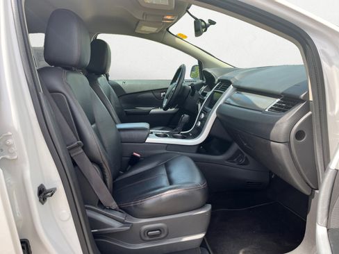 Used 2013 Ford Edge SEL FWD image 16