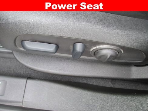 Used 2023 GMC Acadia SLT w/ Technology Package image 29