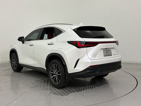 Used 2023 Lexus NX 250 FWD image 3
