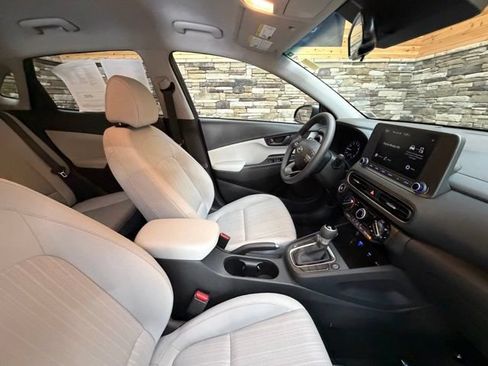 Certified 2023 Hyundai Kona SEL AWD/4WD image 17