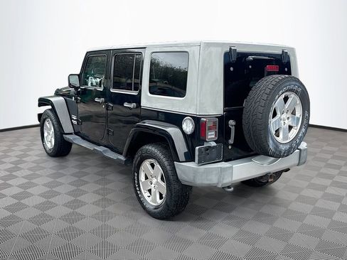 Used 2009 Jeep Wrangler Unlimited Sahara w/ Trailer Tow Group AWD/4WD image 8