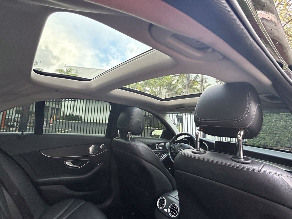 Used 2017 Mercedes-Benz C 300 4MATIC Sedan image 32