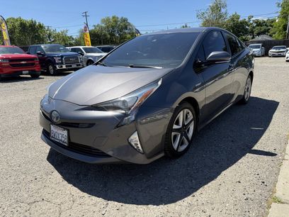 Used 2018 Toyota Prius Four Touring w/ Premium Convenience Package