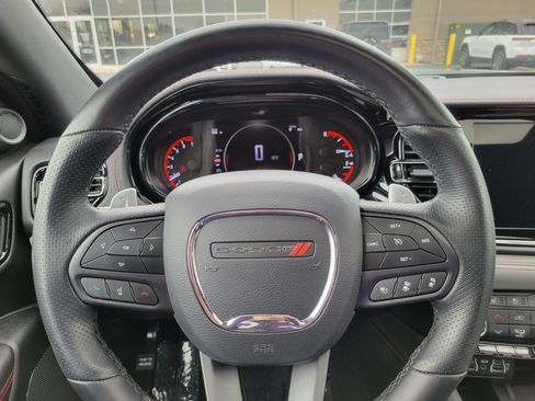 Used 2024 Dodge Durango GT AWD/4WD image 9