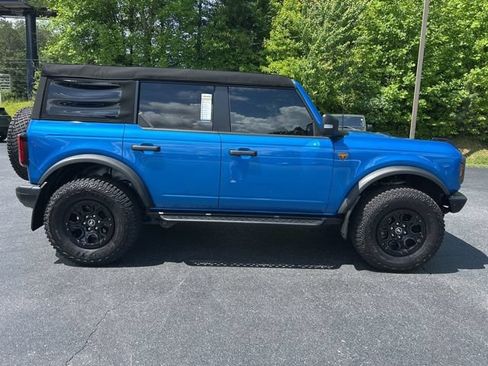 Used 2023 Ford Bronco Badlands AWD/4WD image 2