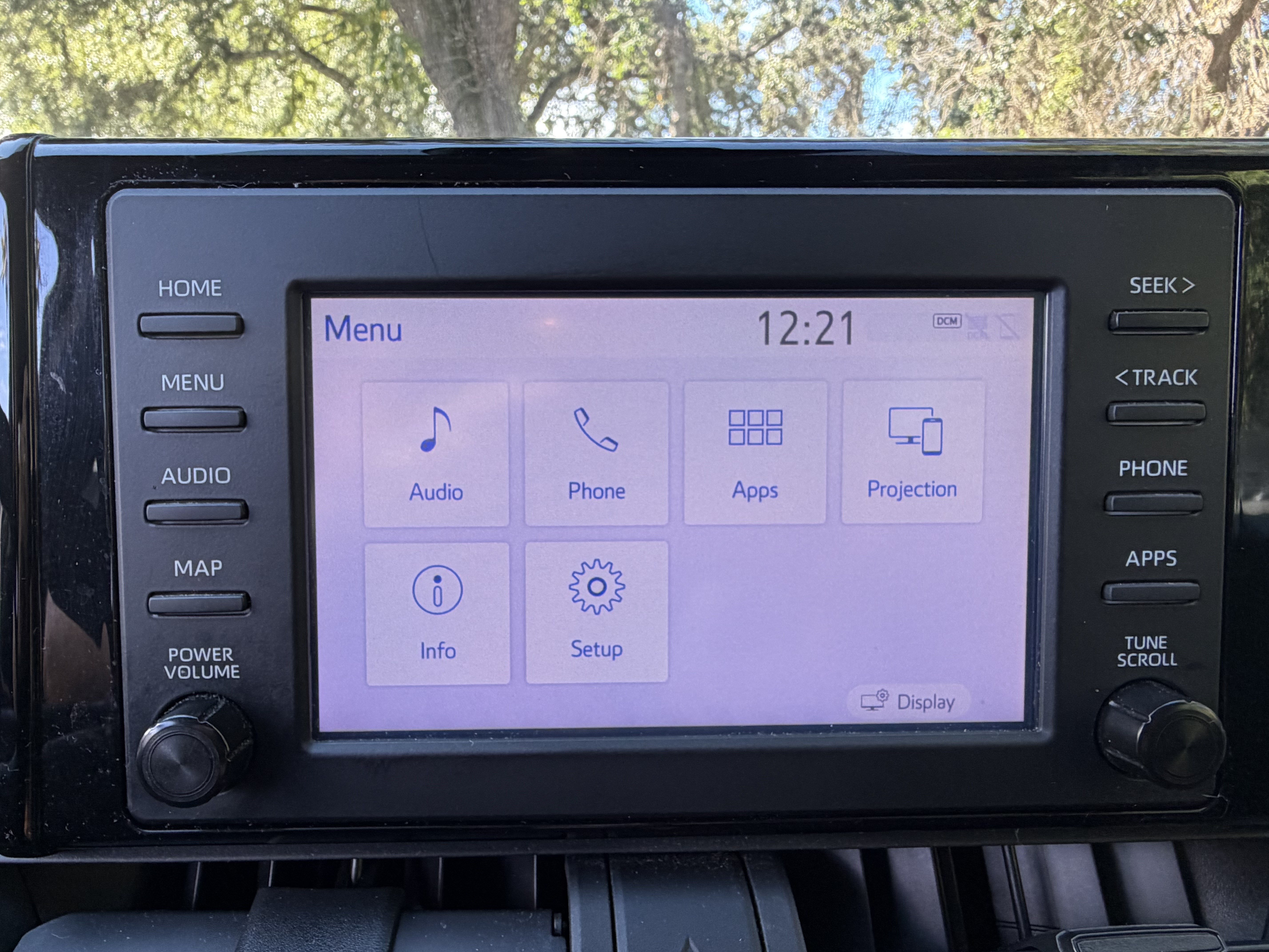 Used 2019 Toyota RAV4 LE AWD/4WD image 24