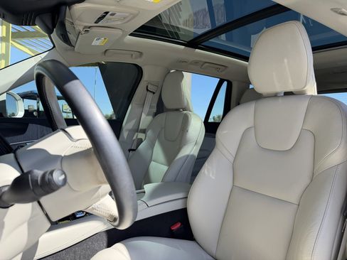 Used 2024 Volvo XC90 B6 Plus w/ Protection Package AWD/4WD image 34