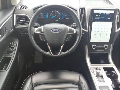 Used 2024 Ford Edge SEL AWD/4WD image 4