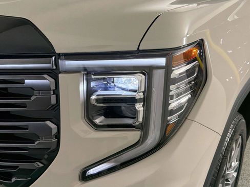 Used 2026 GMC Sierra 1500 Denali Ultimate AWD/4WD image 15