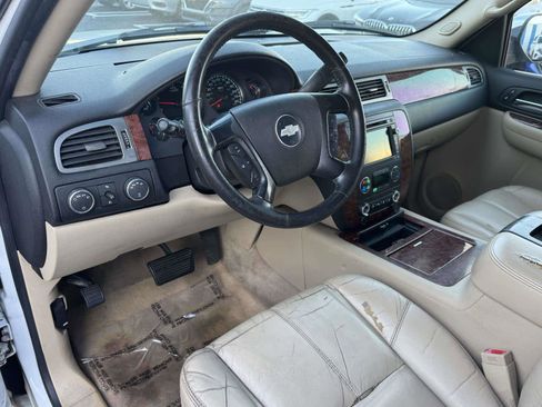 Used 2007 Chevrolet Suburban LTZ w/ LTZ Preferred Equipment Group image 24