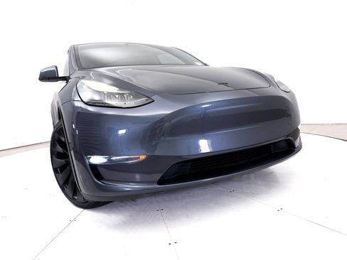 Used 2022 Tesla Model Y Performance AWD/4WD image 8