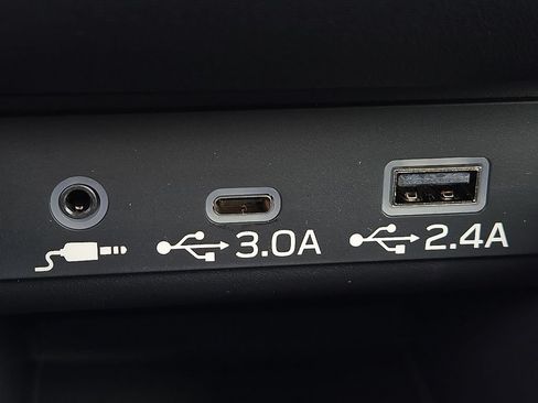 Certified 2025 Subaru Outback Touring AWD/4WD image 30