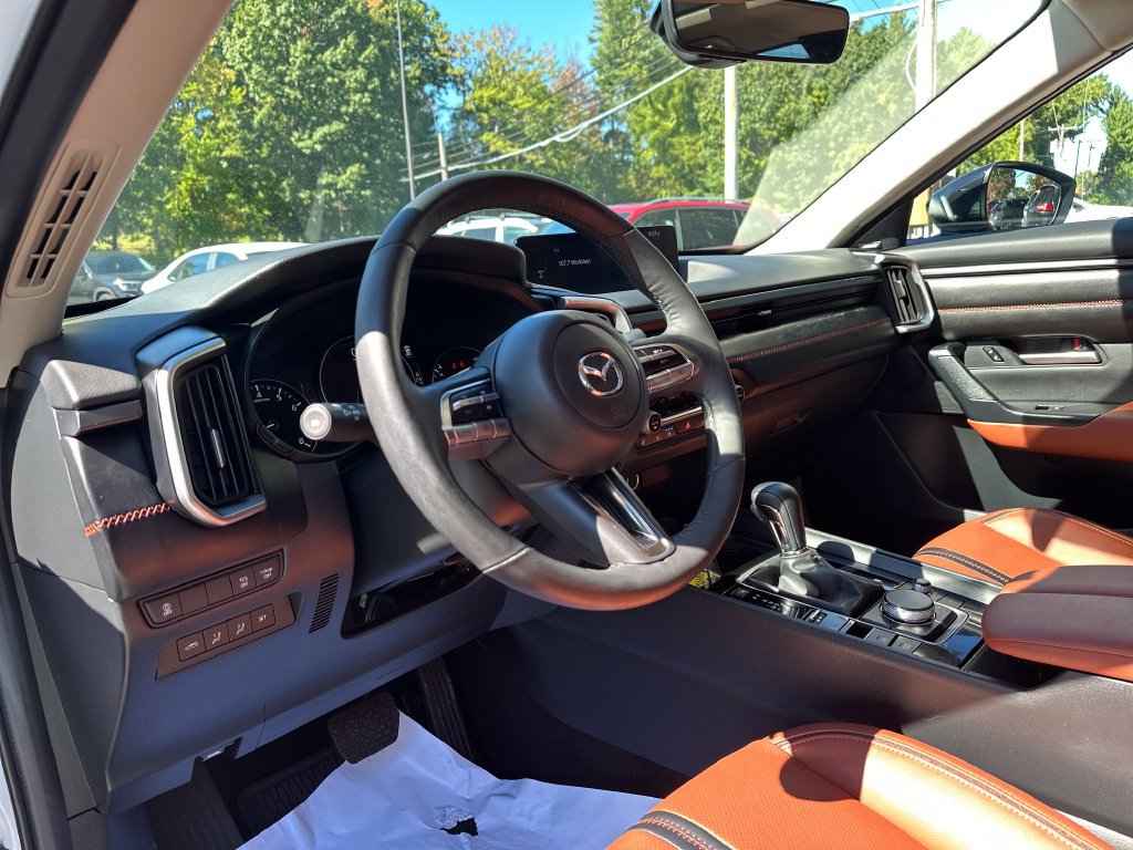 Used 2024 MAZDA CX-50 AWD 2.5 Turbo w/ Weather Package image 11