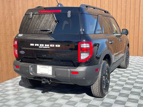 Used 2025 Ford Bronco Sport Badlands image 11